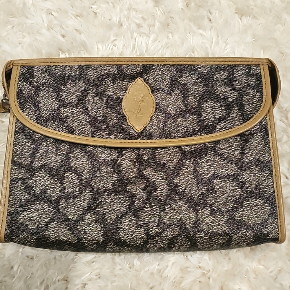 Vintage Yves Saint Laurent Clutch Tan!